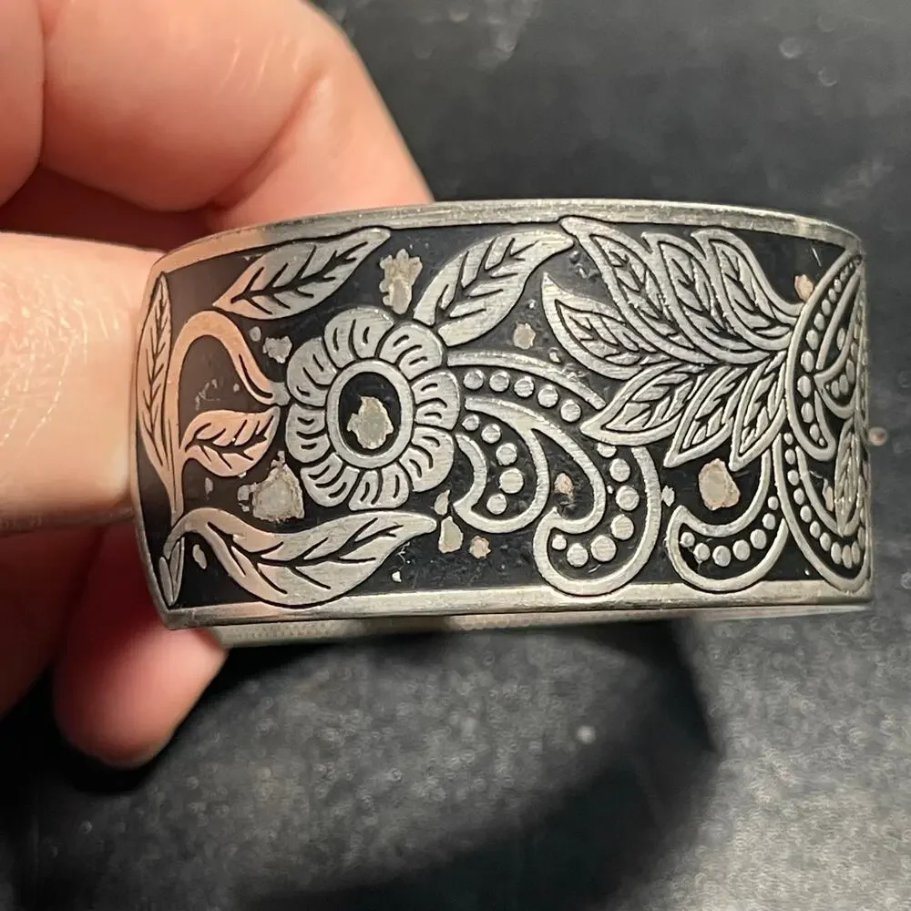 Floral Silver Tone Cuff Bracelet Vtg Adjustable